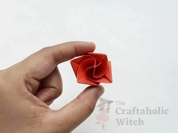 Cách gấp hoa hồng bằng giấy hình vuông, 22helo88 nhất