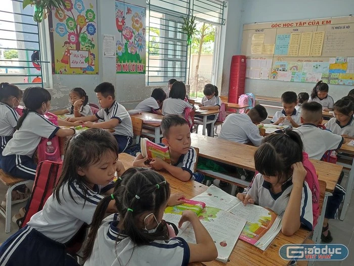 Tranh cãi khen thưởng học sinh theo Thông tư 27: Tiêu chuẩn quá