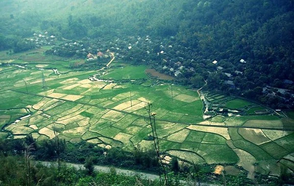 Hòa bình có gì hay mà ai đi cũng không nỡ về ?