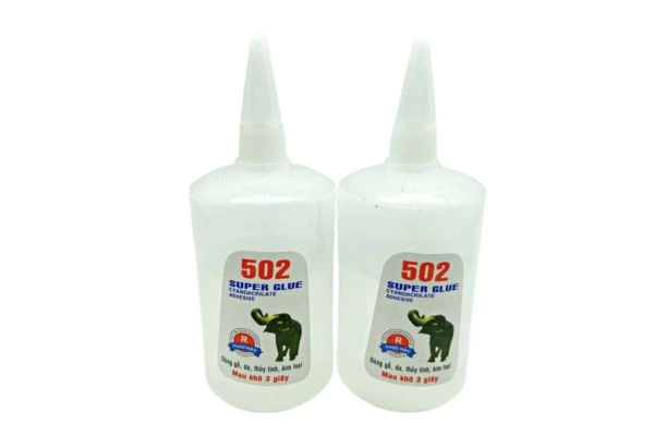 Dán Giày Bằng Keo Gì? Bật Mí Keo Dán Giày Được Ưa Chuộng
