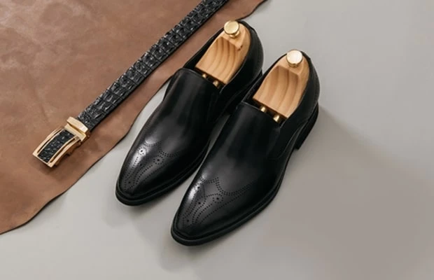 Top 10 thương hiệu giày local brand heloo88 chất lượng cao