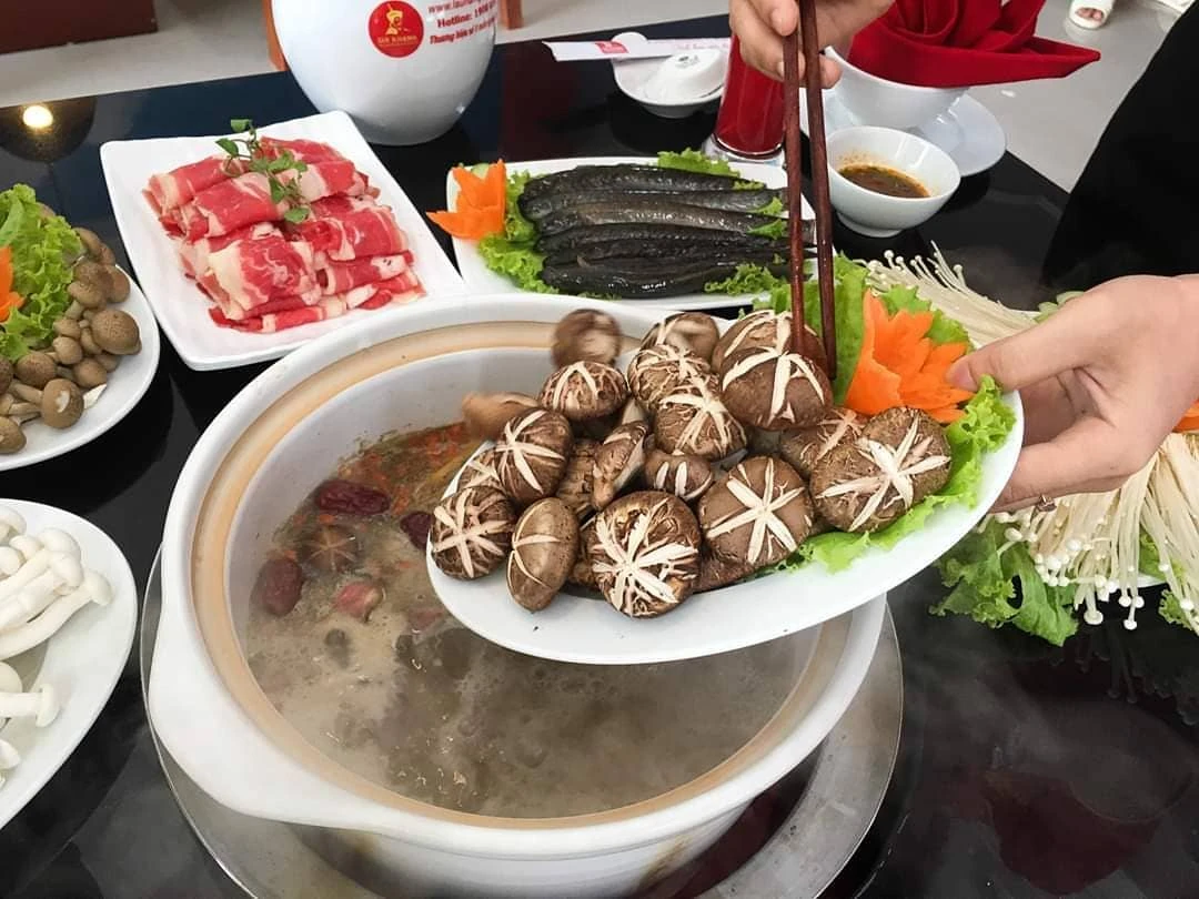 Ăn Gì Ở Cầu Giấy? Thử Ngay 20 Quán Ăn Ngon Ở Cầu Giấy Gây Sốt Hiện Nay | Vincom