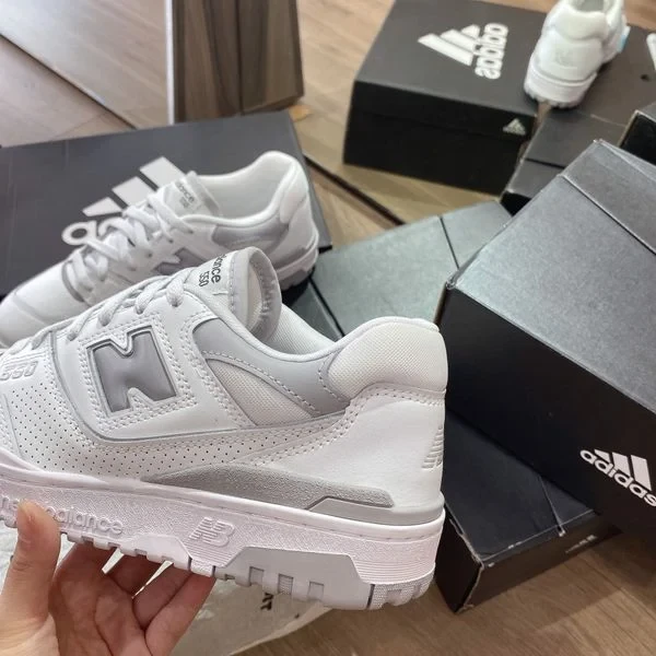 0551 - HÀNG CHÍNH HÃNG - GIÀY NEW BALANCE 550 MÀU TRẮNG LOGO XÁM - *GR - MỘC SHOES