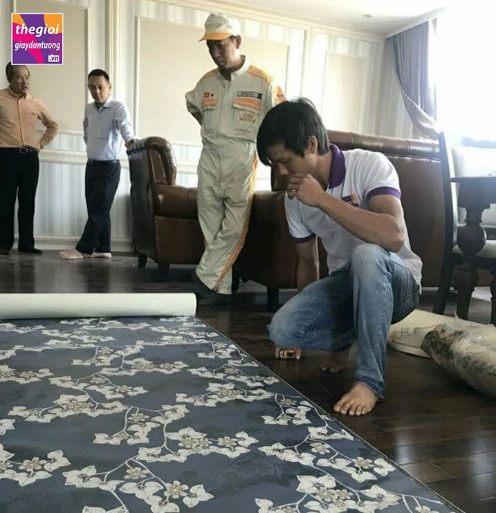 Quy trình thi công giấy dán tường 22helo88 nhất
